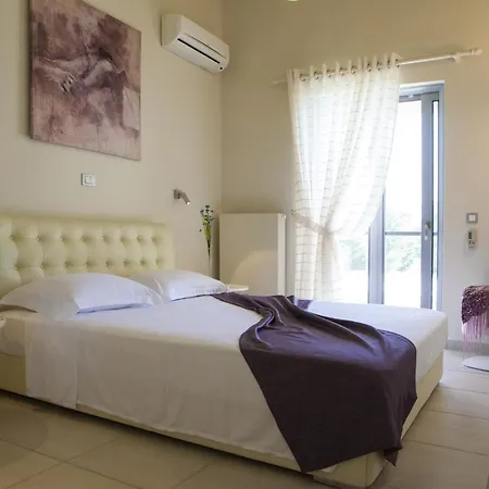 Polyxeni * Аргостолион