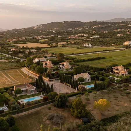 Polyxeni Villa *